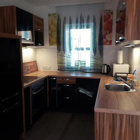 Apartment Top1, 2 Schlafzimmer 3 Betten Bestrooms Eu