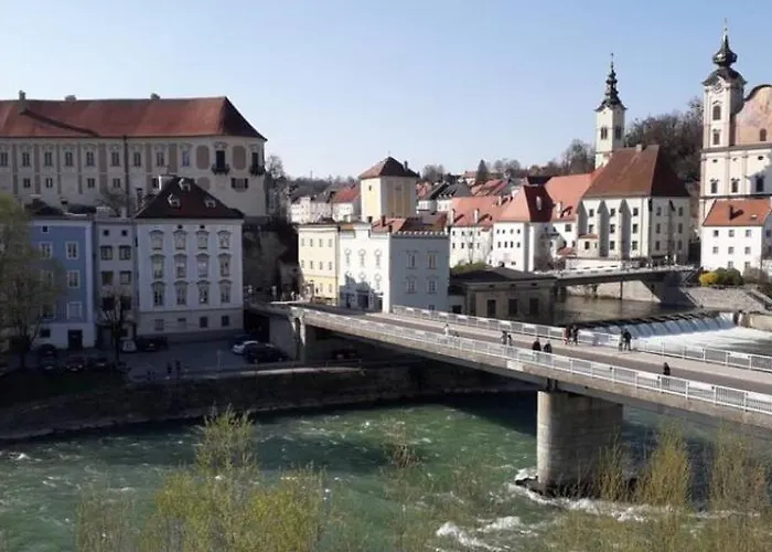 Top1, 2 Schlafzimmer 3 Betten Bestrooms Eu Apartmán Steyr